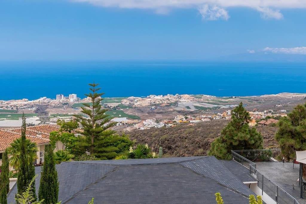 Villa Carlitos Vistas Al Mar Y A La Montana Costa Adeje  Exterior photo